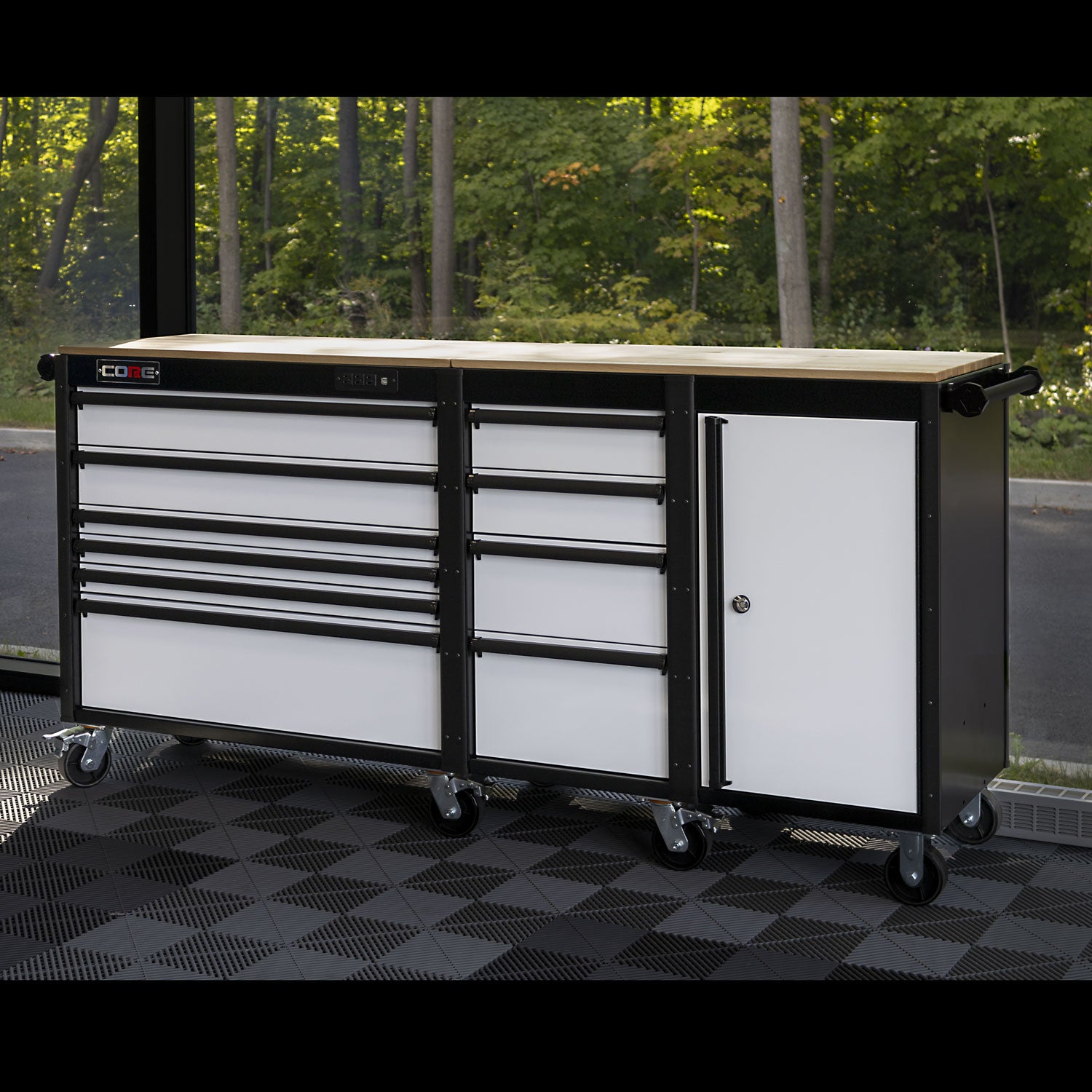 88 Series - 13 Drawers with Tall Locker - Silver Handles - Traditional Casters